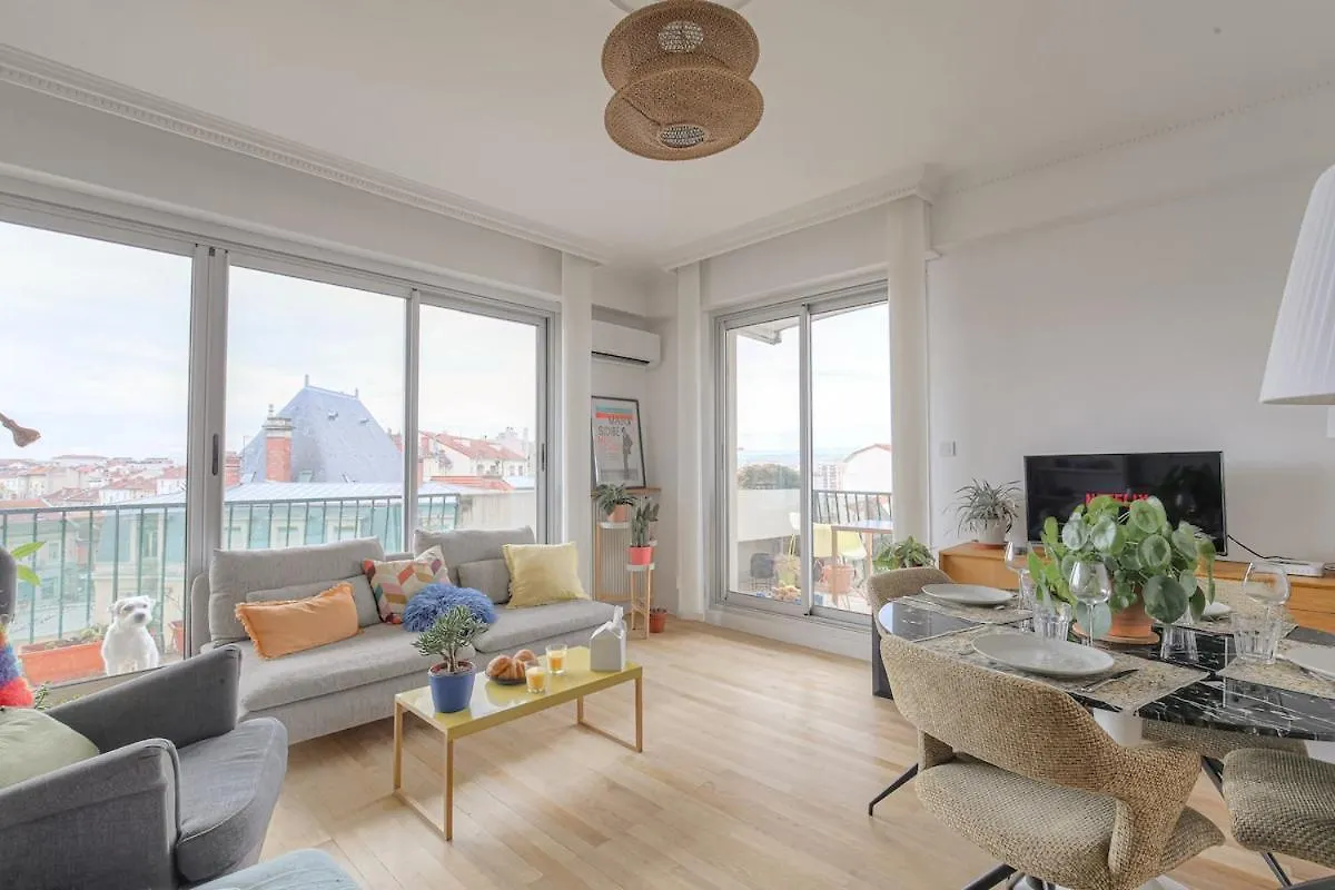 Mars 1943 Kp - Lyon 2 - Warm And Bright Apartment With Balcony Villeurbanne